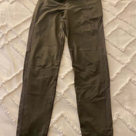 Joylab grey mesh leggings - Picture 2 of 3